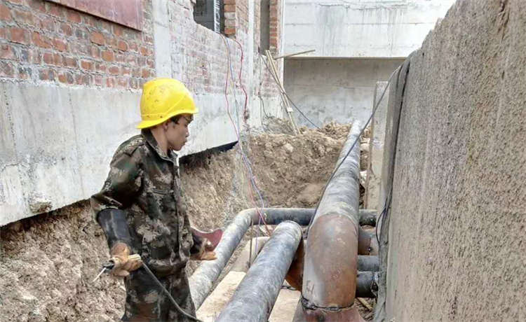 1836螺旋管廠家，鋼材場幕墻鍍鋅方管，529-530mm螺旋管，2000螺旋鋼管