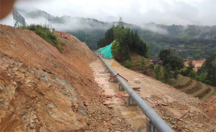 711mm螺旋鋼管,南寧自來水供水鋼管,DN200螺旋管,濾水鋼管廠家