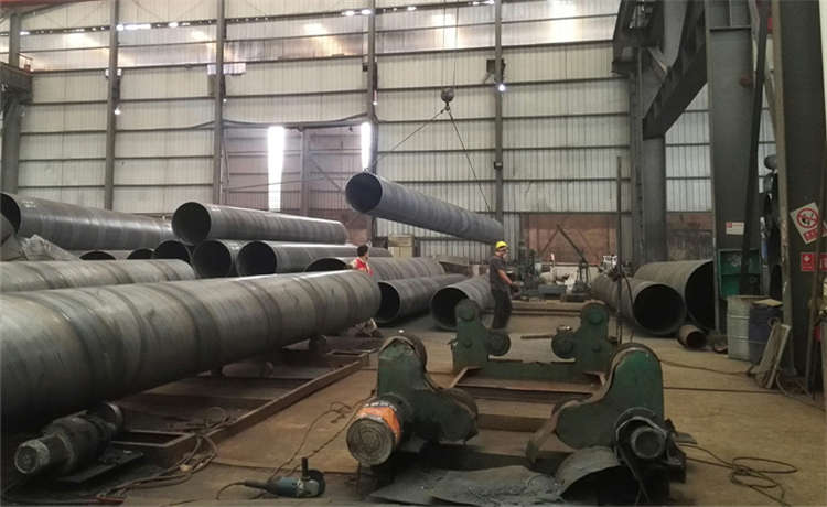 3PE防腐螺旋管廠家,鋼材場(chǎng)防腐螺旋管廠家,820-10螺旋鋼管,外徑1420mm螺旋管