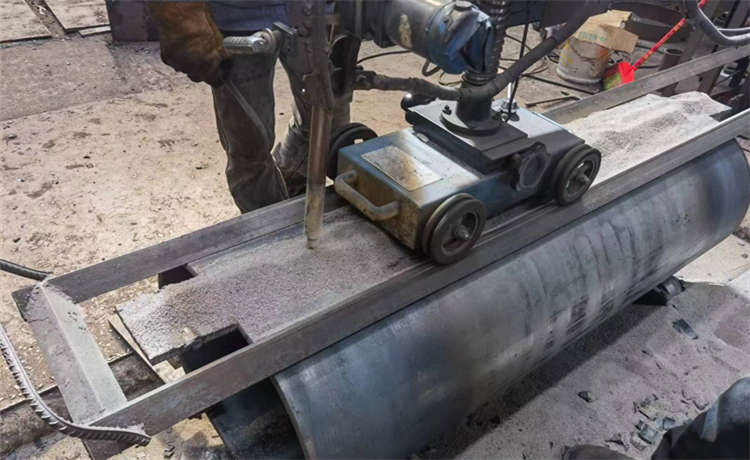 鋼材場打樁螺旋管,清遠dn400mm螺旋管,鋼鐵世界2300mm螺旋鋼管,鋼材場打樁螺旋鋼管